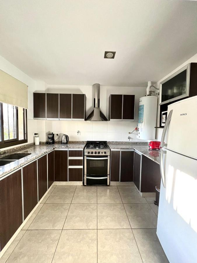 Luminoso Departamento En Zona Residencial Apartment Mendoza Luaran gambar