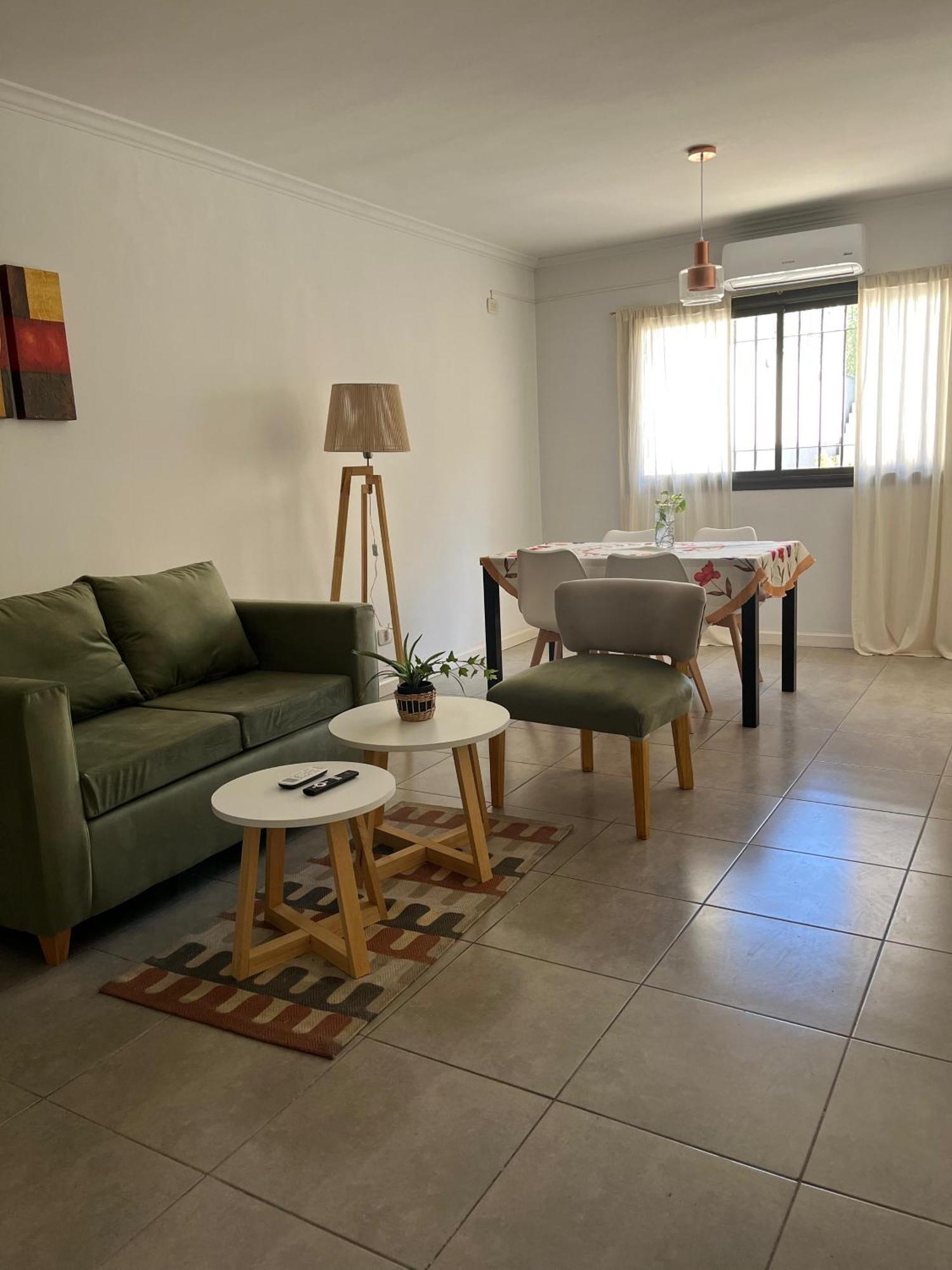 Luminoso Departamento En Zona Residencial Apartment Mendoza Luaran gambar